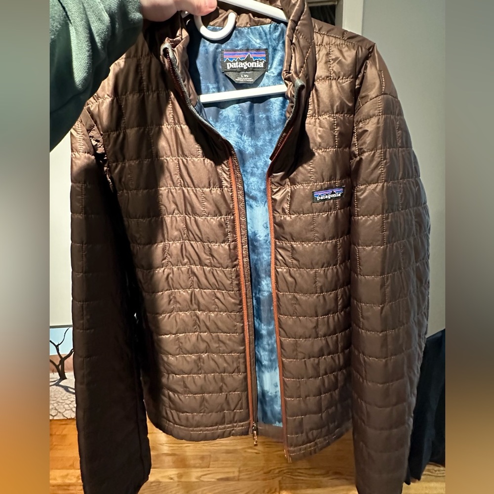 Patagonia Mens Nano Puff Jacket, Cone Brown (discontinued color) Large